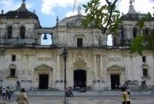 Colonial and Nature in Leon